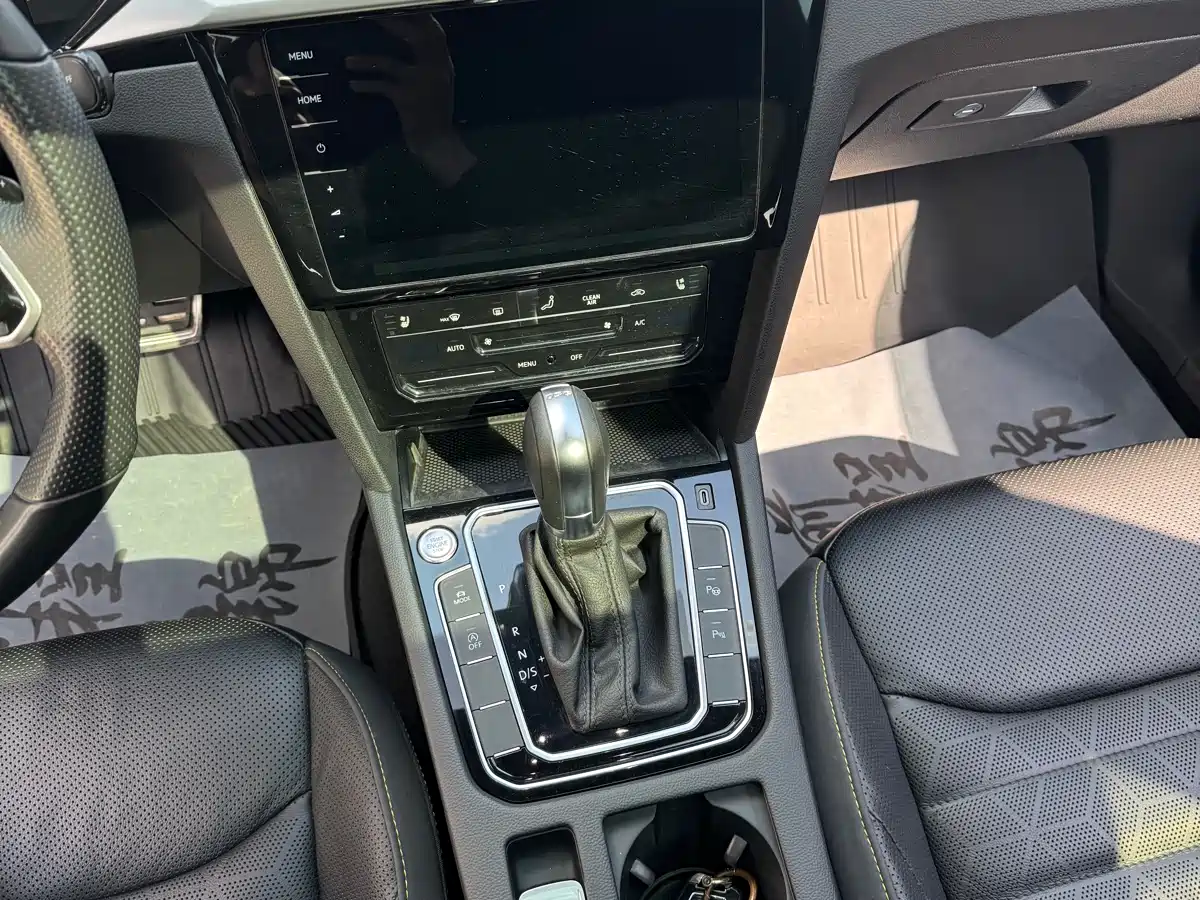 Volkswagen FAW-Volkswagen CC 2021 380TSI Eye-catching Edition фото 13