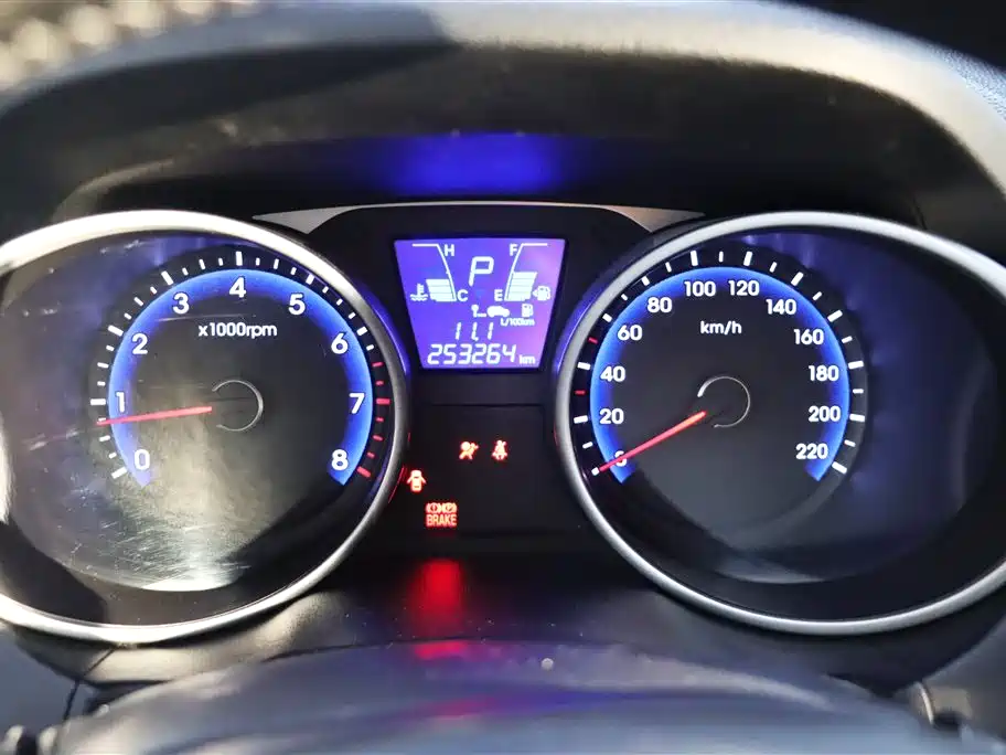 Hyundai Beijing Hyundai ix35 2013 2.0L Automatic 2WD Smart GLS China V фото 16
