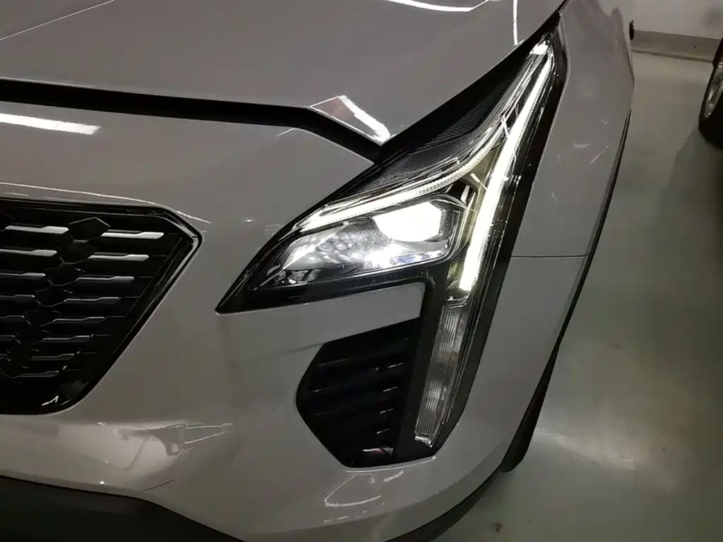 Cadillac XT4 2022 28T FWD Style фото 18