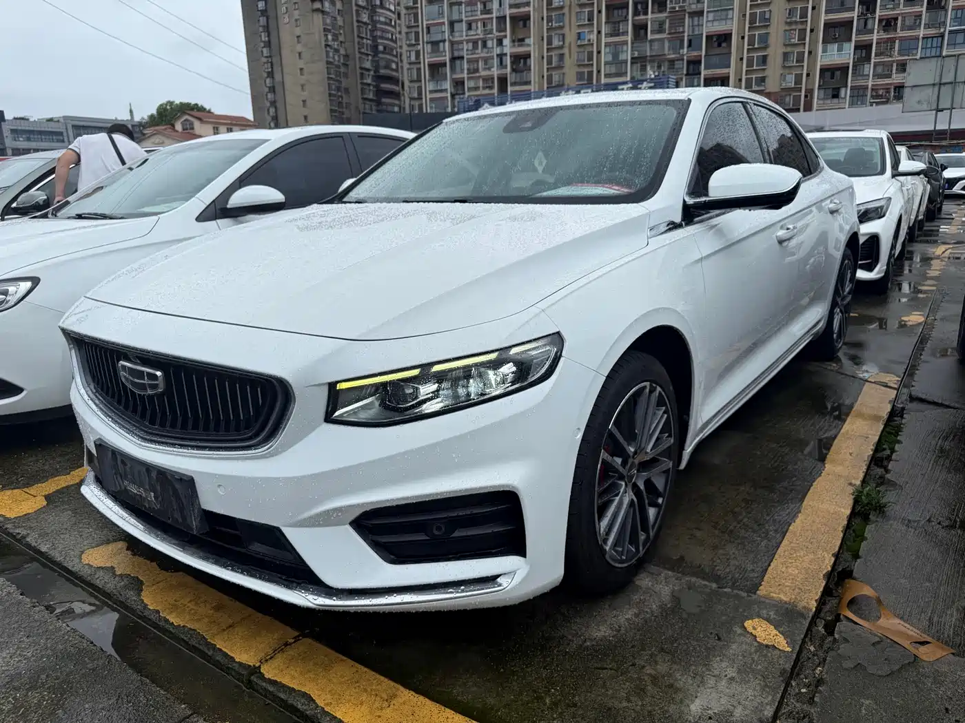 Фото 2 - Geely Xing Rui
