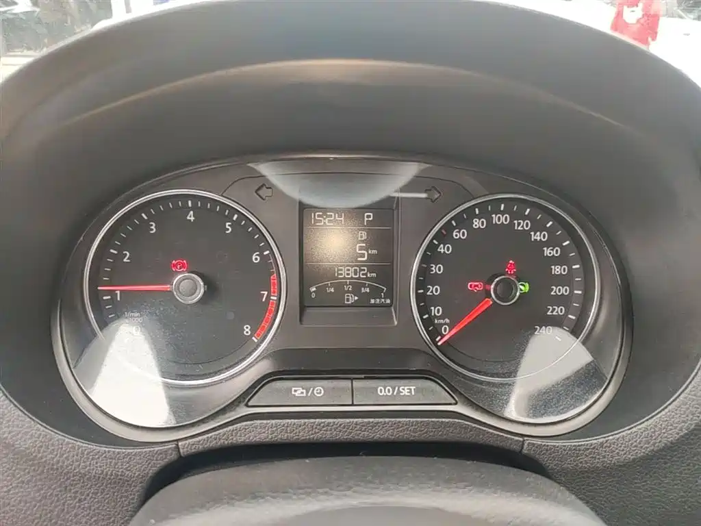 Volkswagen Polo 2018 1.5L Auto Comfort фото 12
