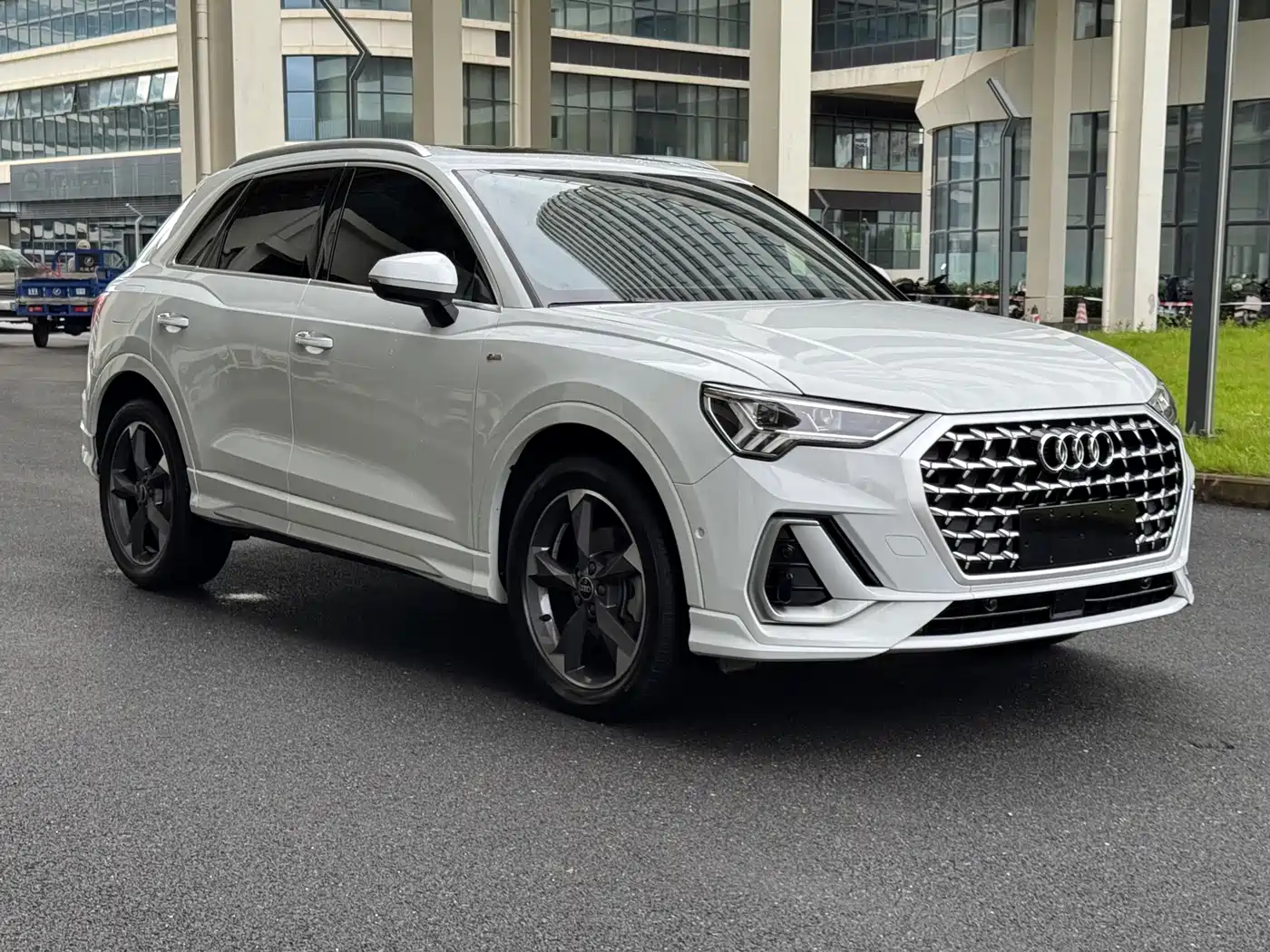 Фото 3 - Audi Q3