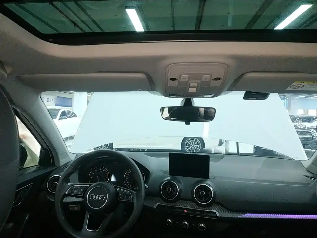 Audi Q2L 2019 2018 35 TFSI Launch Exclusive Edition China VI