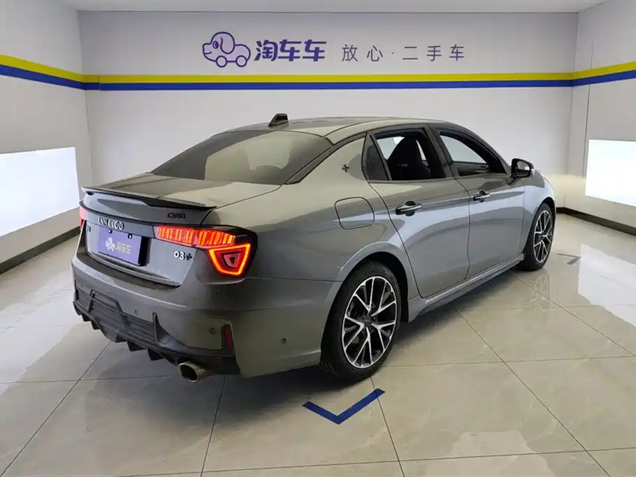 Lynk & Co 03 2022 2.0TD DCT Power Pro фото 3