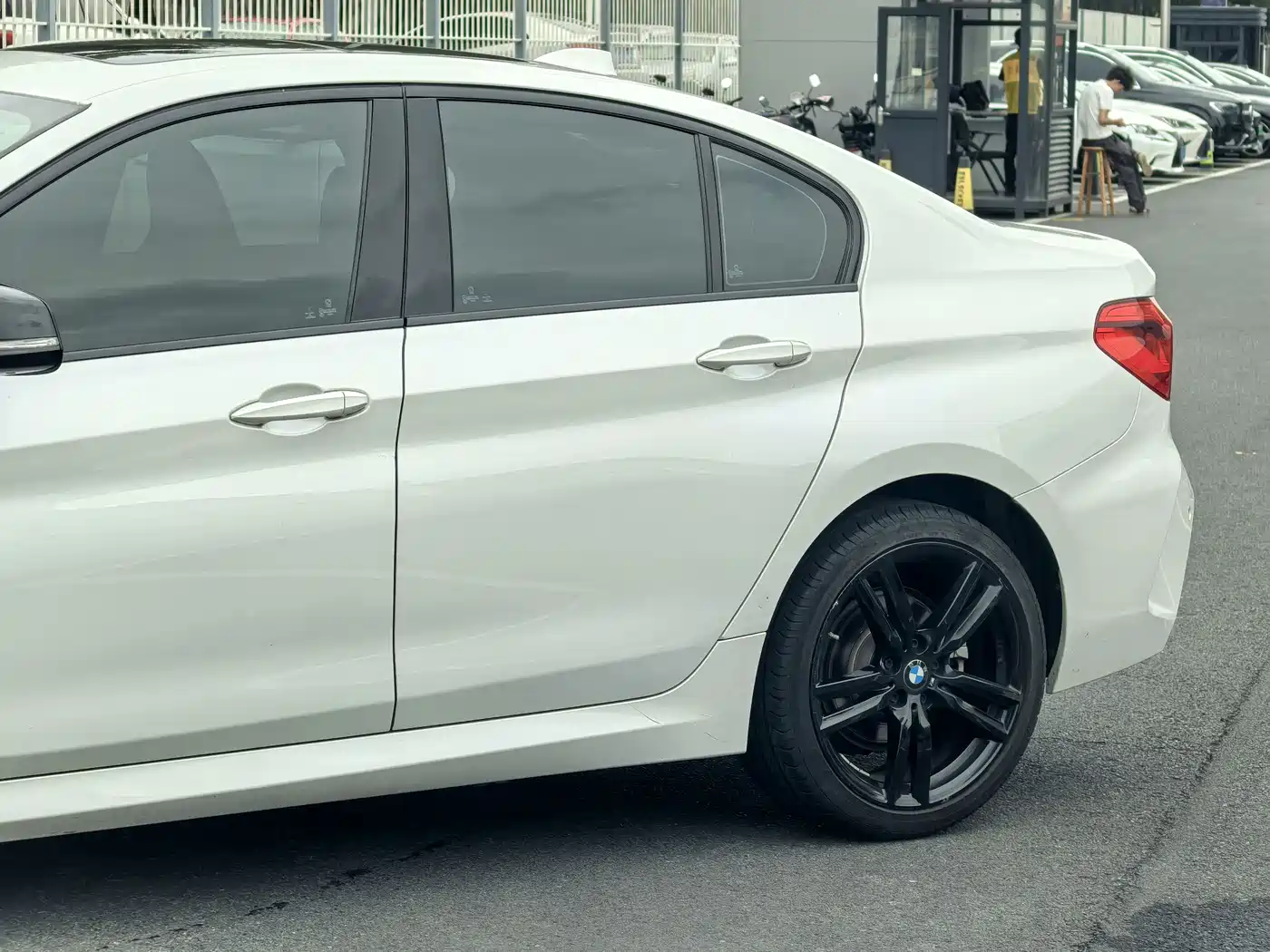 BMW 1 Series 2021 Facelift 125i M Sport Shadow Edition фото 7