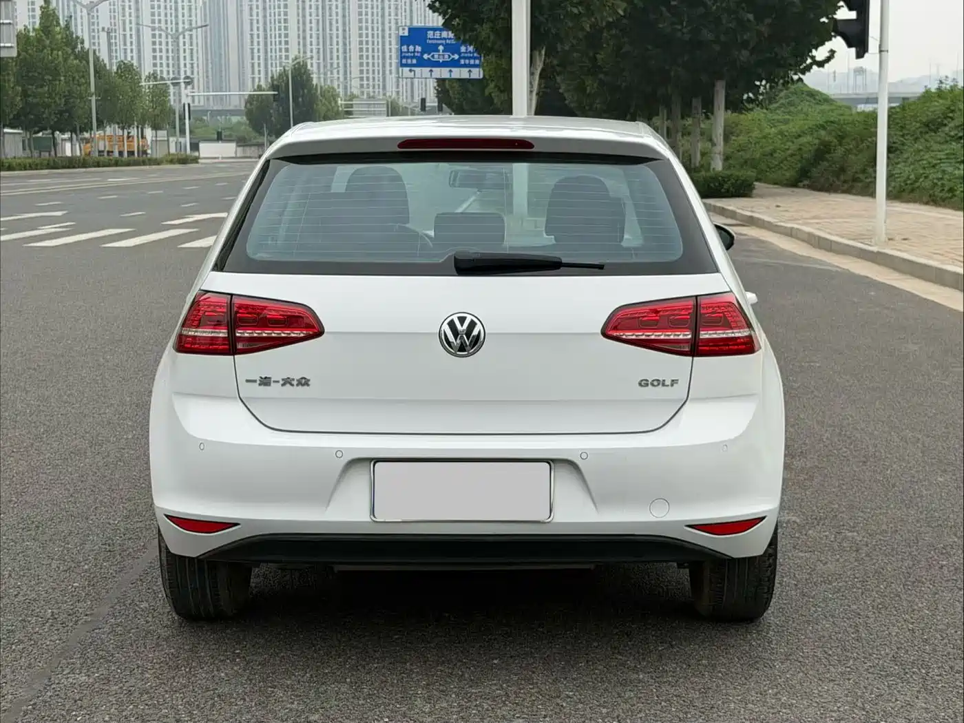 Фото 8 - Volkswagen Golf