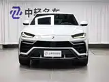 Фото 2 - Lamborghini Urus