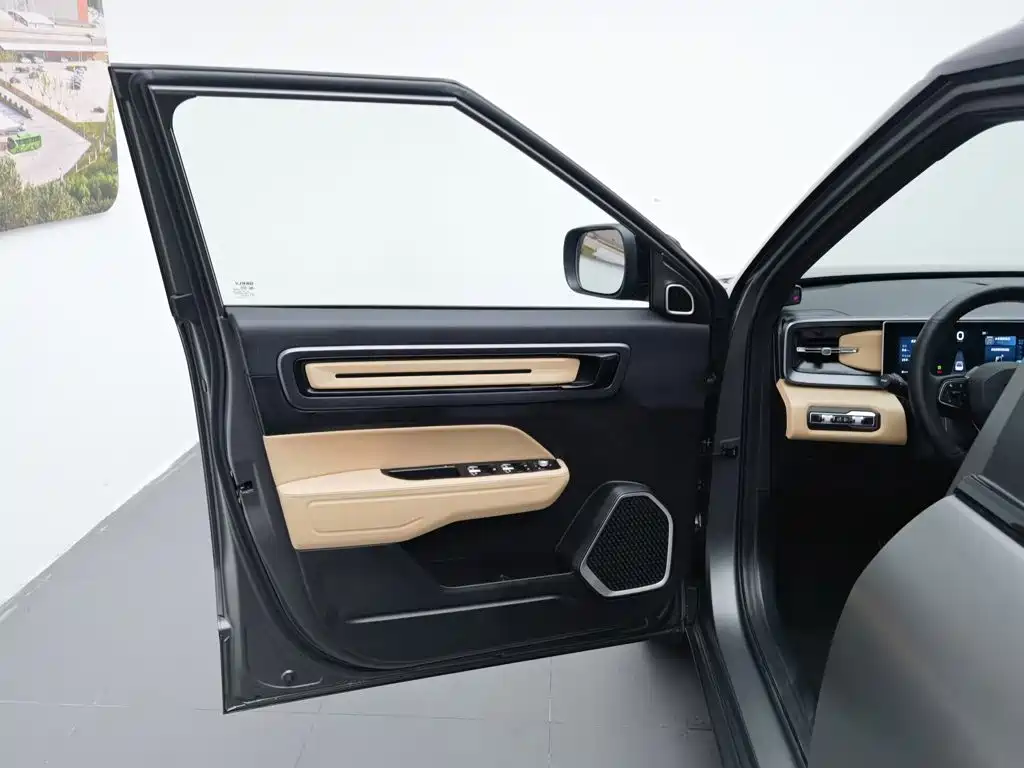 Geely ICON 2024 2023 1.5TD Chocolate Premium Edition