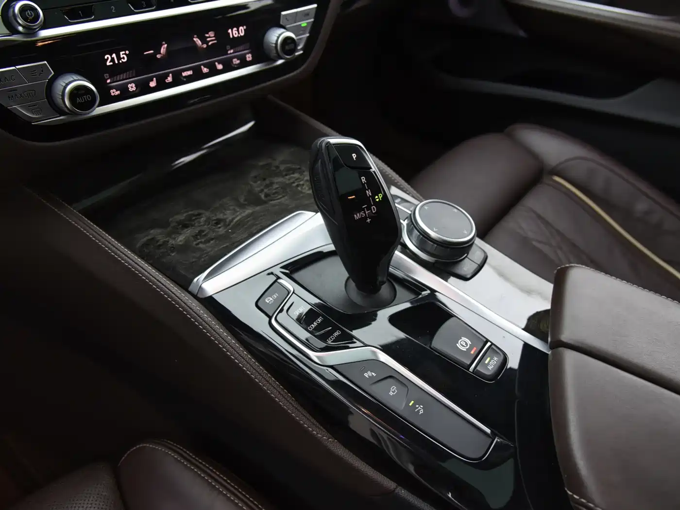BMW 6 Series GT 2020 630i M Sport Grand Tourer фото 10