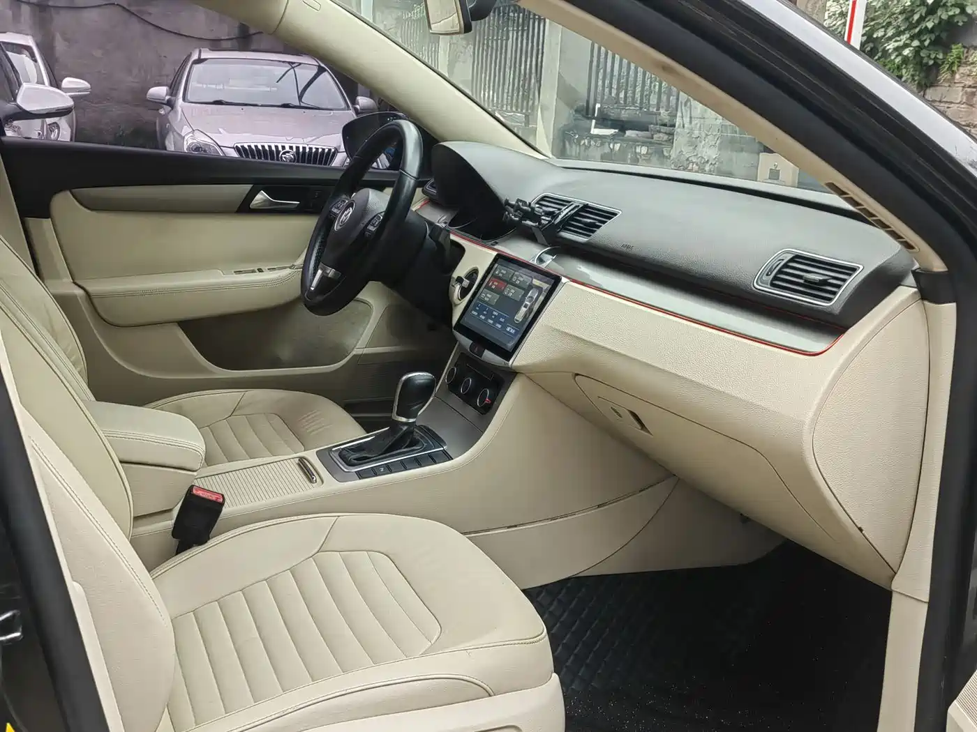 Volkswagen Magotan 2013 1.8TSI Luxury фото 12
