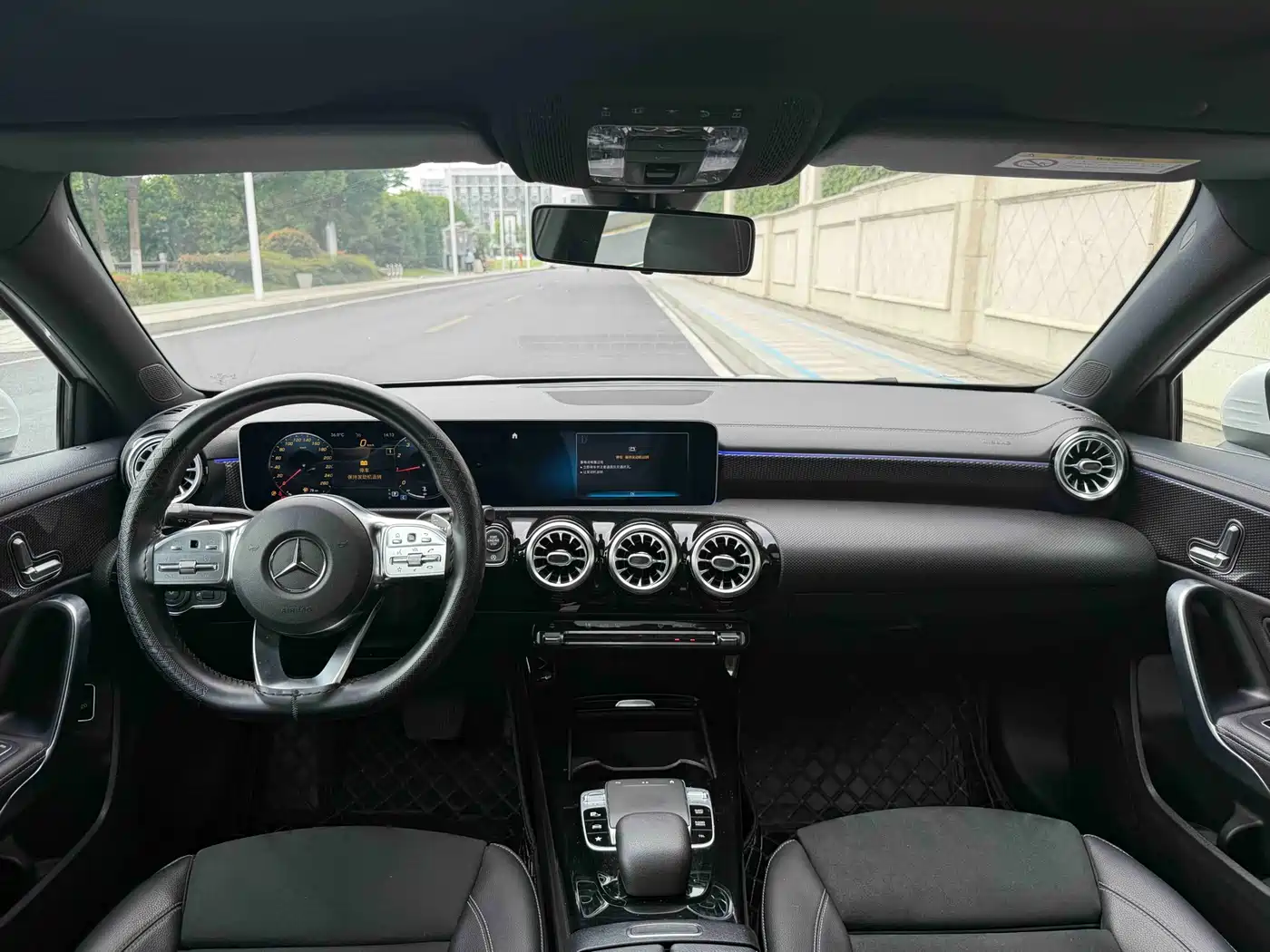Mercedes-Benz A-Class 2019 A 200 L Sport Sedan фото 8