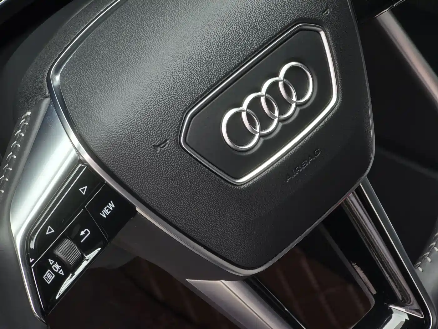 Audi A6L 2020 40 TFSI Luxury Dynamic фото 19