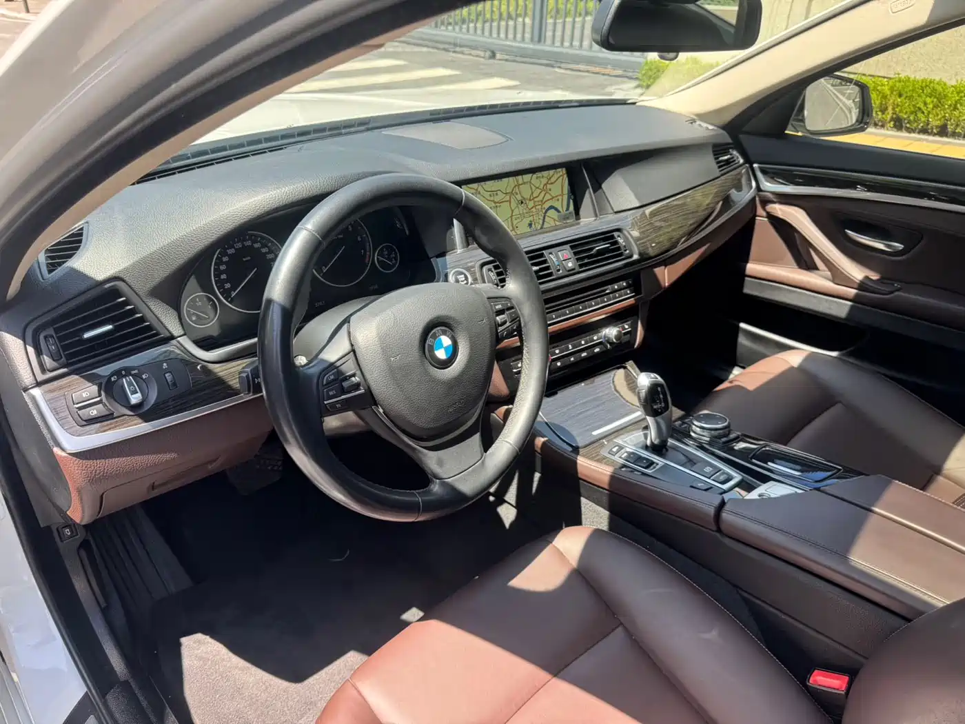 BMW 5 Series 2014 525Li Luxury Design Package фото 5