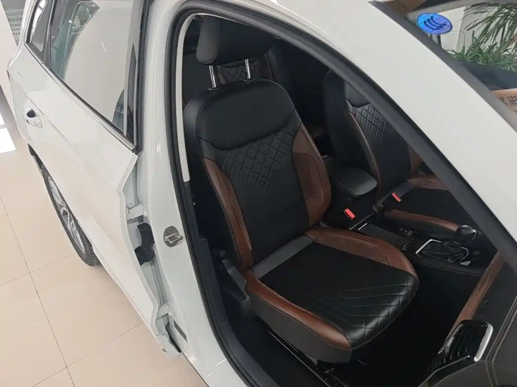 Фото 25 - Jetta VS7