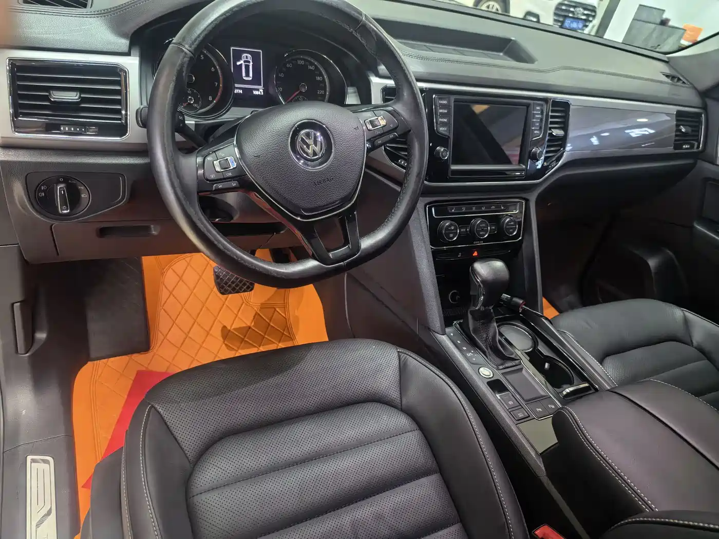 Volkswagen Teramont 2017 330TSI 2WD Luxury фото 4