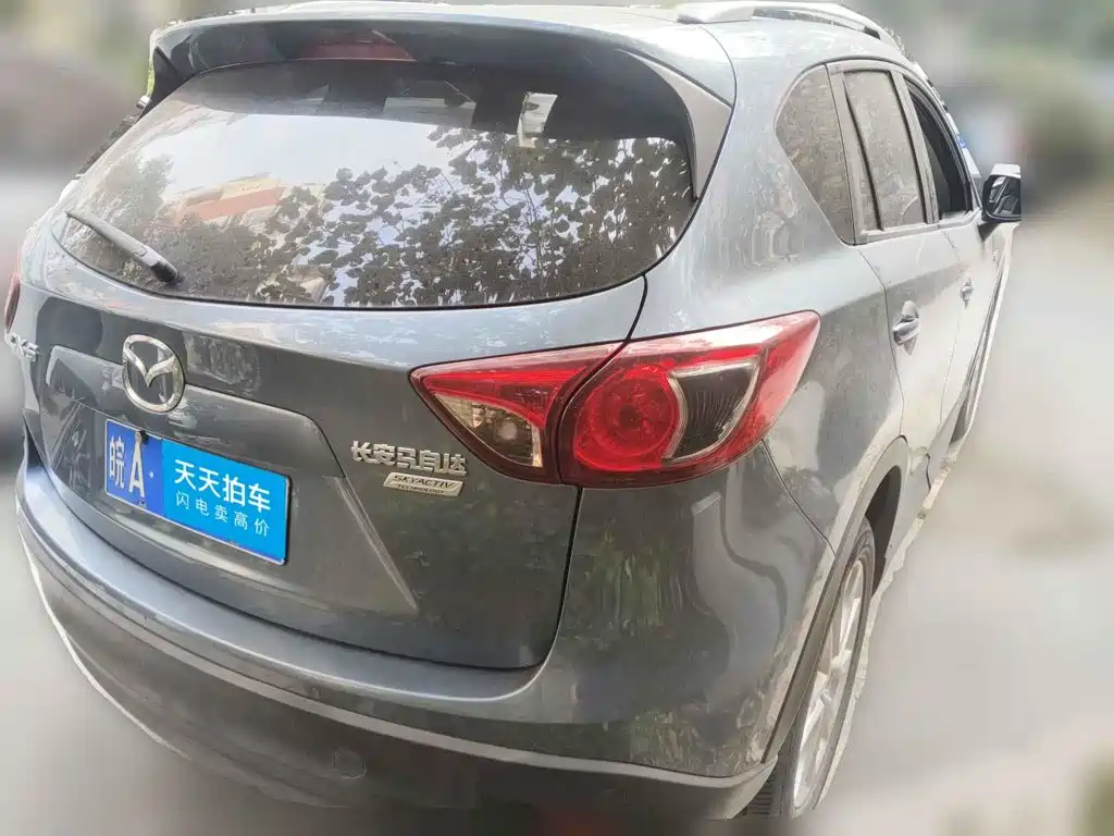 Photo 2 - Mazda CX-5
