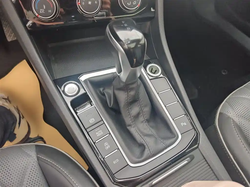 Volkswagen Sagitar 2023 280TSI DSG Beyond Lite фото 9