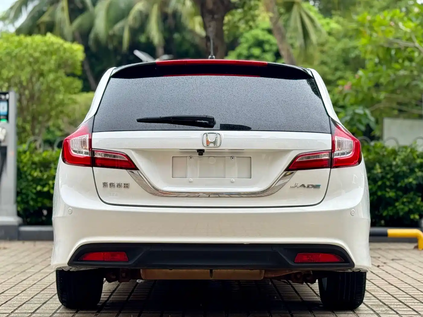 Honda Jade 2014 2013 1.8L Automatic Comfort Edition 5-seater