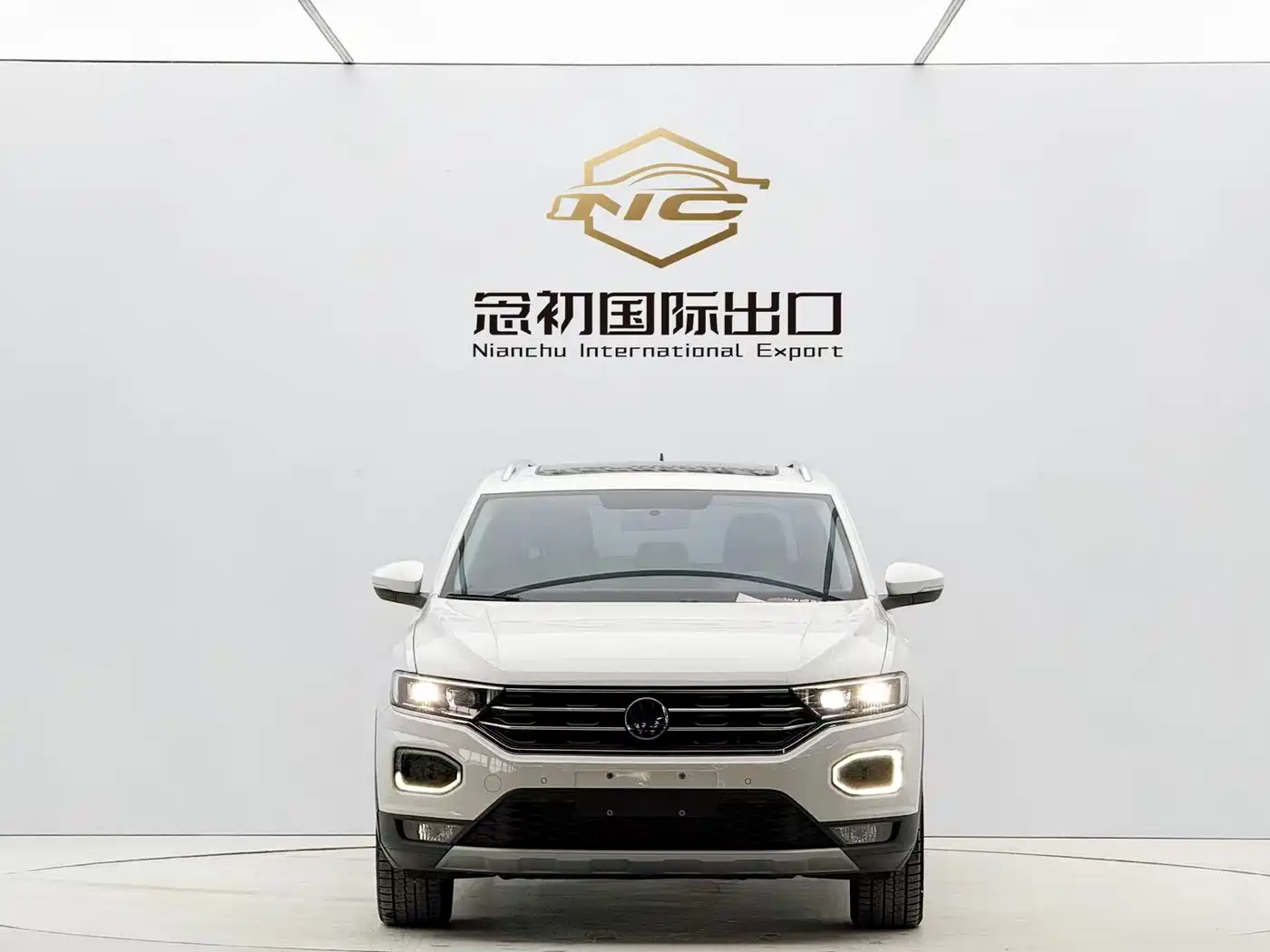 Volkswagen T-ROC 2022 280TSI DSG 2WD Comfort PLUS фото 2