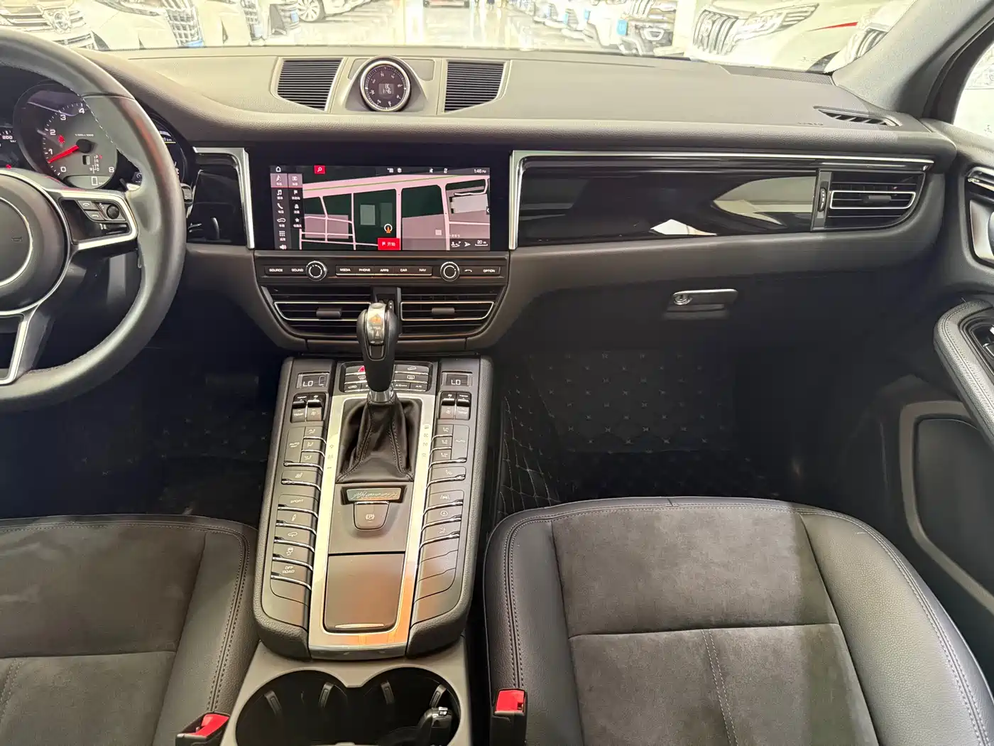 Porsche Macan 2020 Macan S 3.0T фото 12