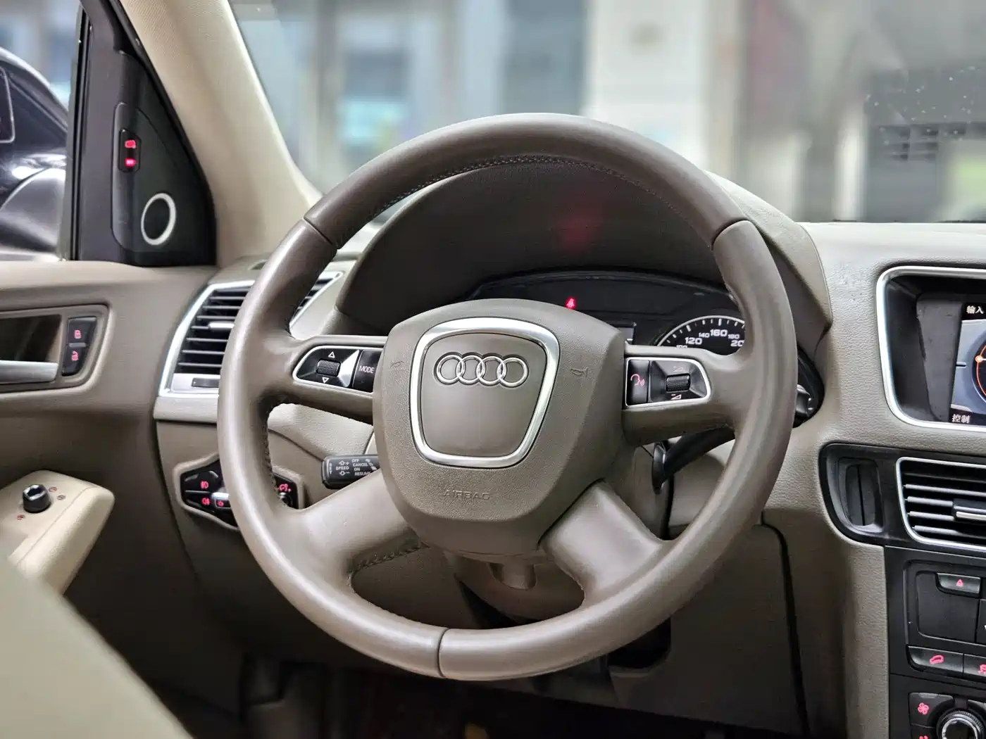 Audi Q5 2011 2.0TFSI Comfort фото 13