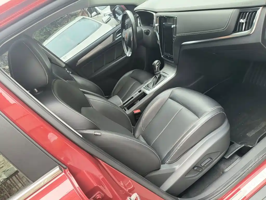 Photo 25 - Roewe RX5