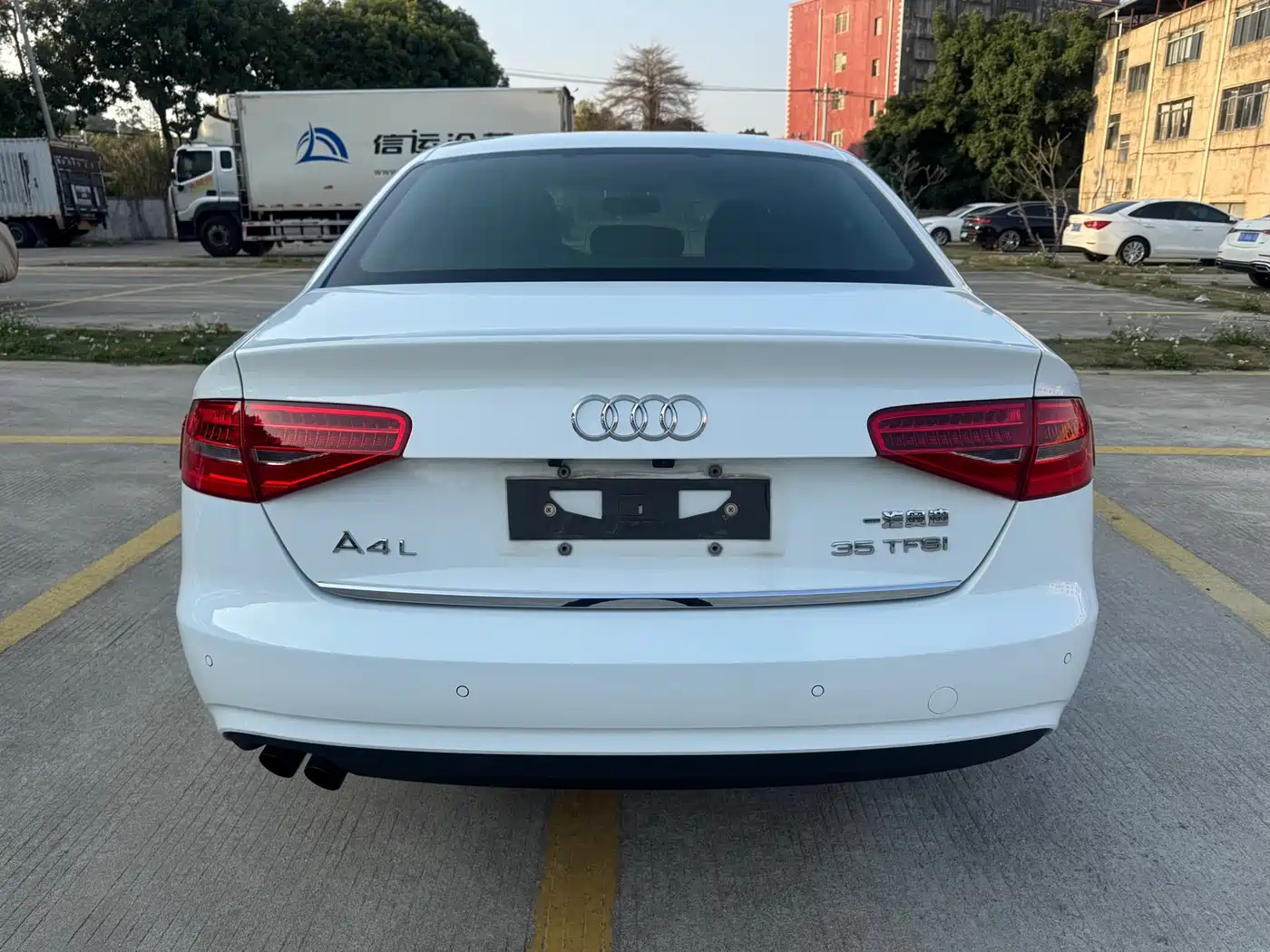 Audi A4L 2013 35 TFSI Automatic Comfort фото 7