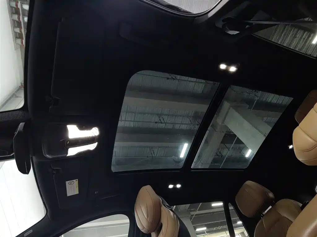 Lynk & Co 09 EM-P 2021 2.0T PHEV Ultra 6-seater фото 14