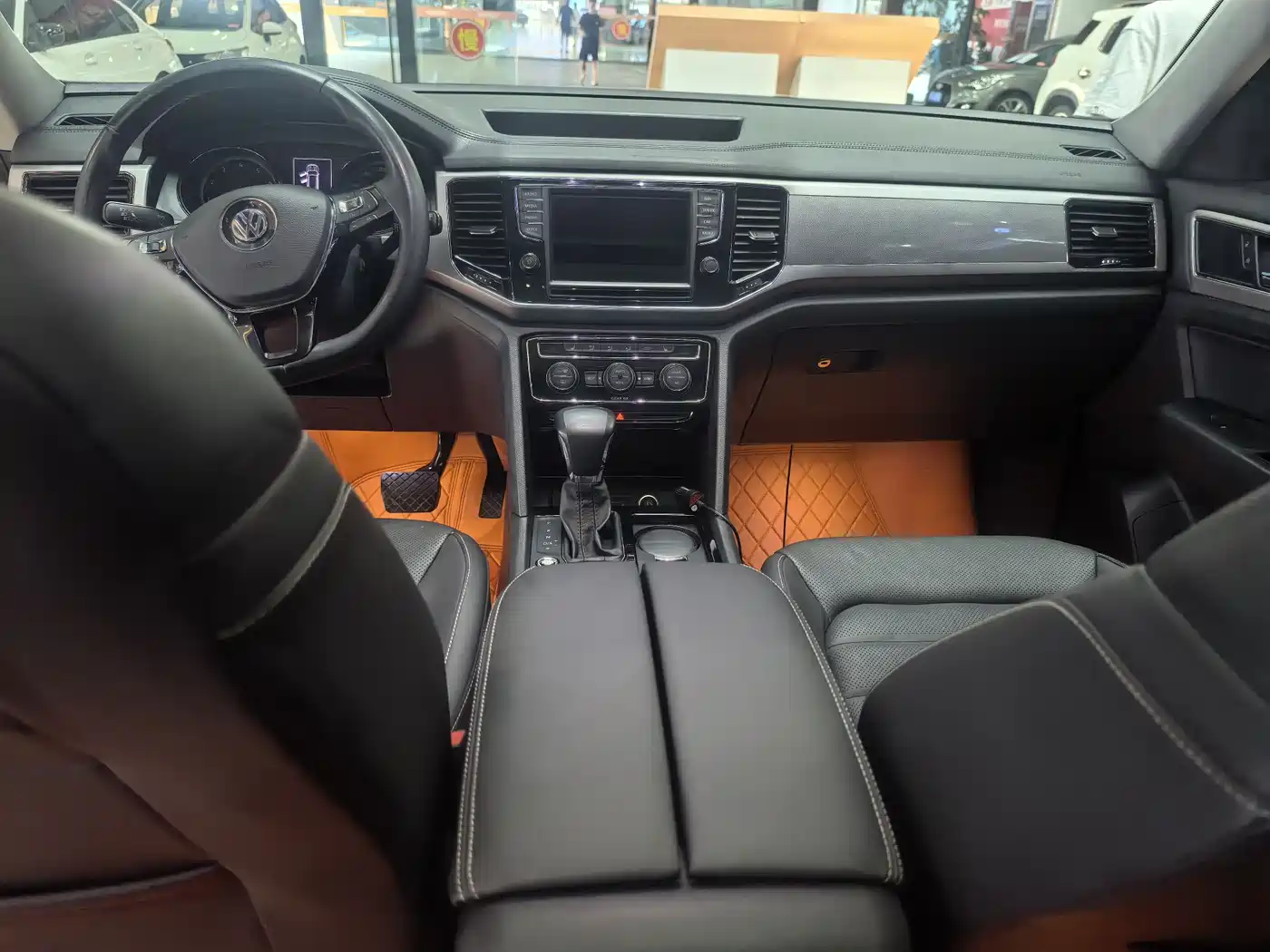 Volkswagen Teramont 2017 330TSI 2WD Luxury фото 9