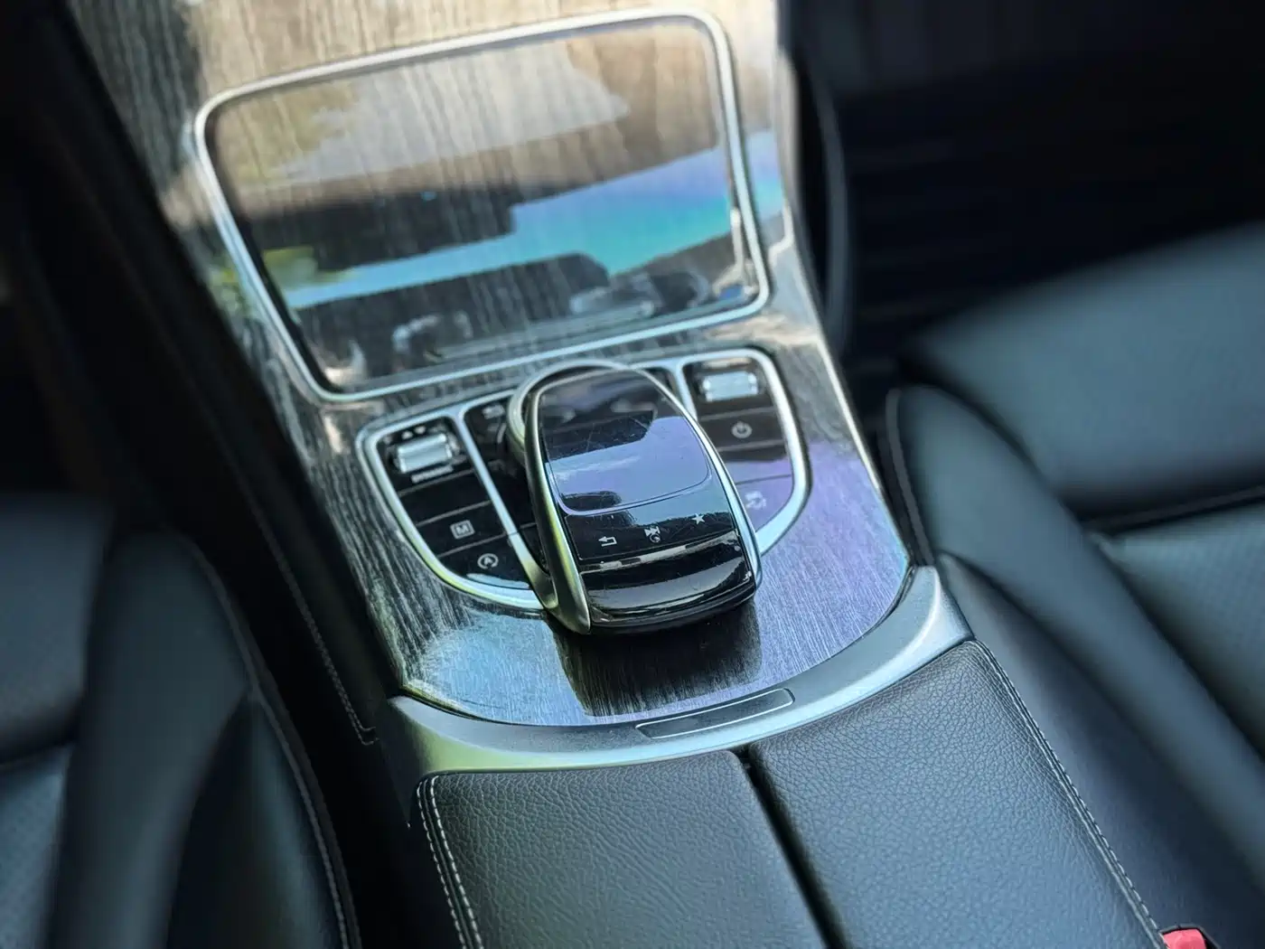Mercedes-Benz GLC 2018 GLC 260 4MATIC Luxury фото 15