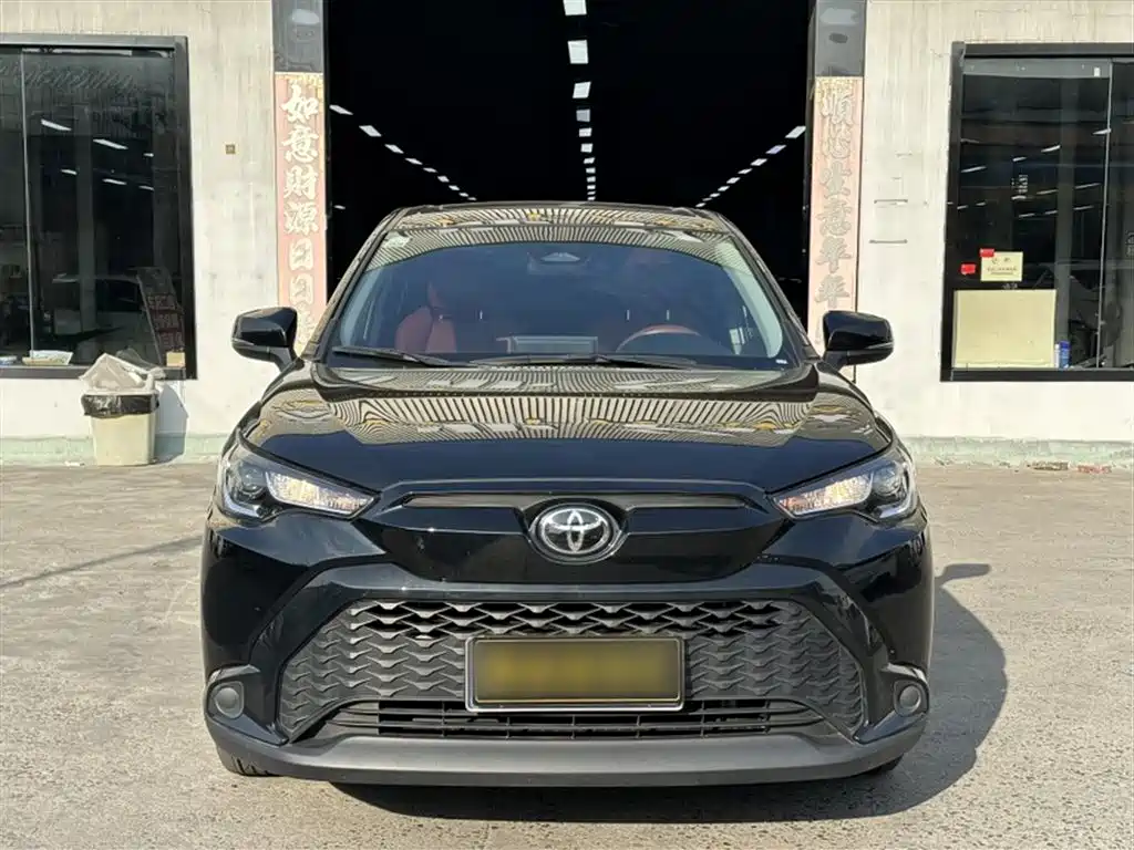 Toyota Frontlander 2023 2.0L CVT Leading Edition фото 19