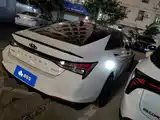Photo 3 - Hyundai Elantra