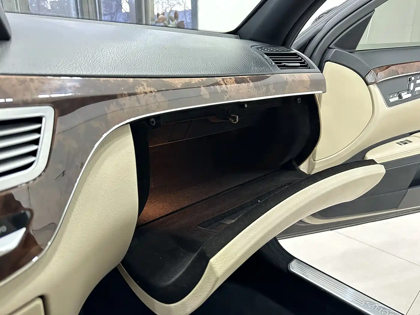 Mercedes-Benz S-Class 2008 Model S 350 L Luxury фото 27