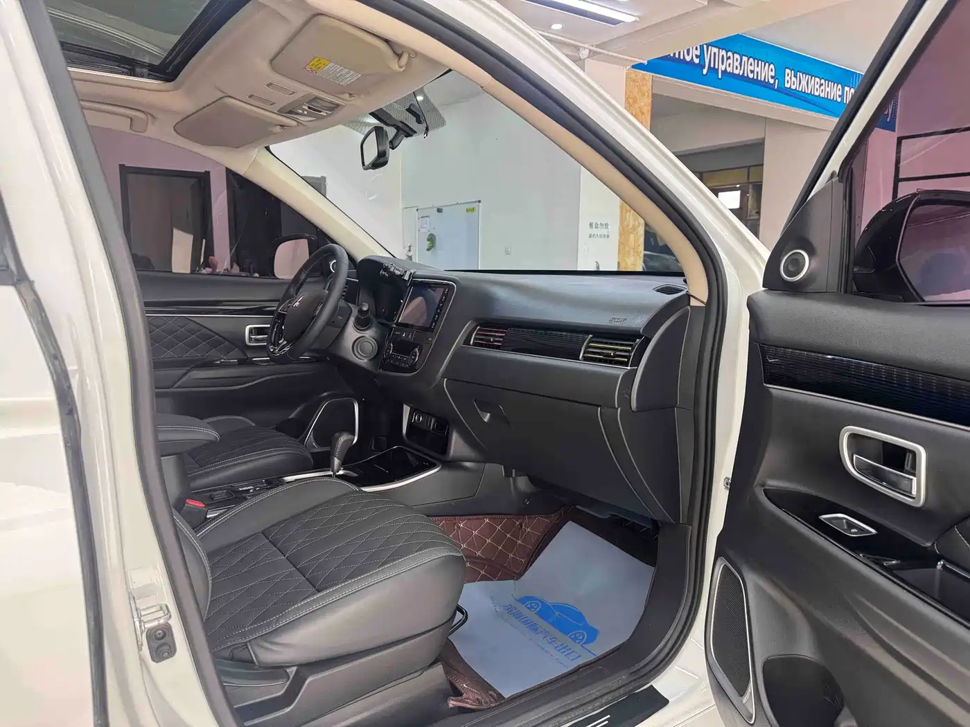 Mitsubishi Outlander 2021 2.0L FWD Comfort Edition 5-seater фото 10
