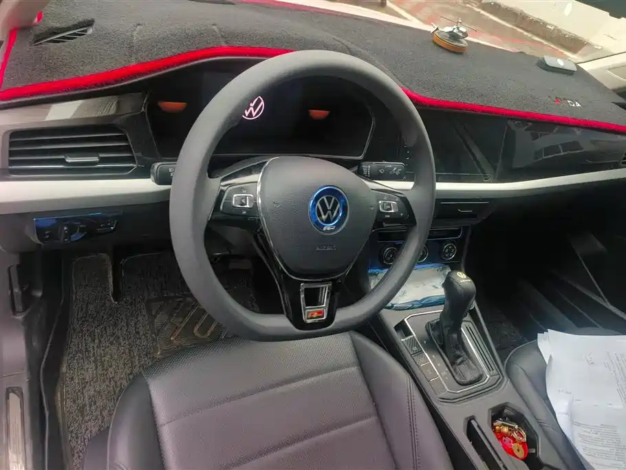 Volkswagen Lavida 2021 1.5L Auto Comfort Edition фото 12