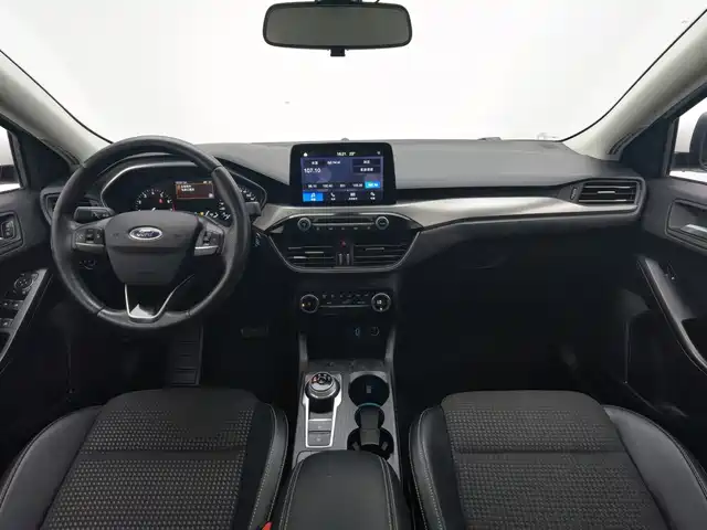 Ford Focus 2020 Sedan EcoBoost 180 Automatic Sharp Trend Type — фото 5