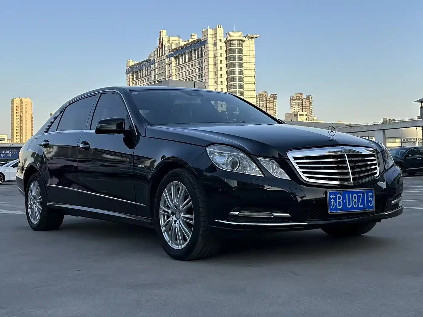 Mercedes-Benz E-Class 2011 E 260 L CGI Fashion фото 3