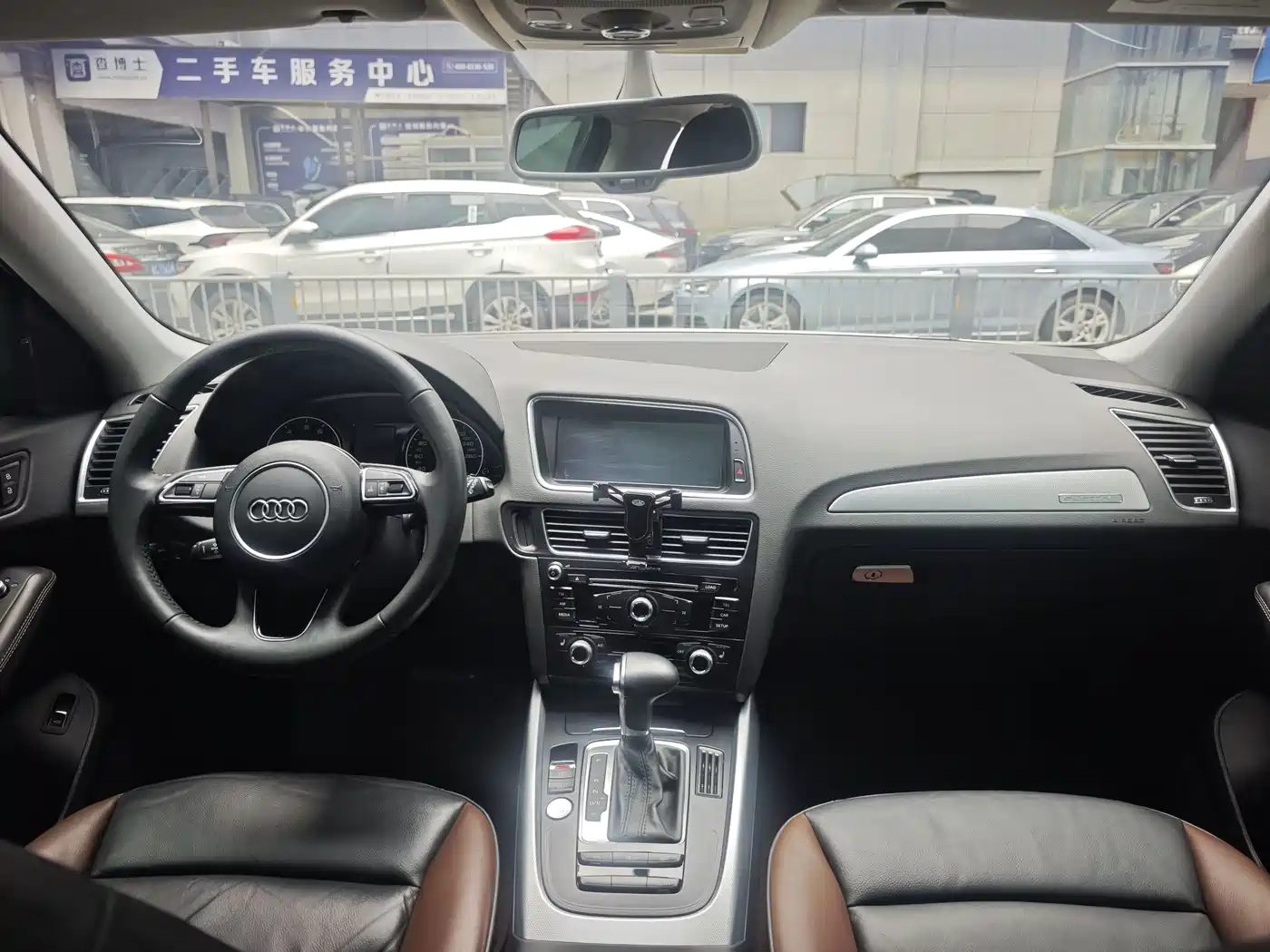 AUDI Q5