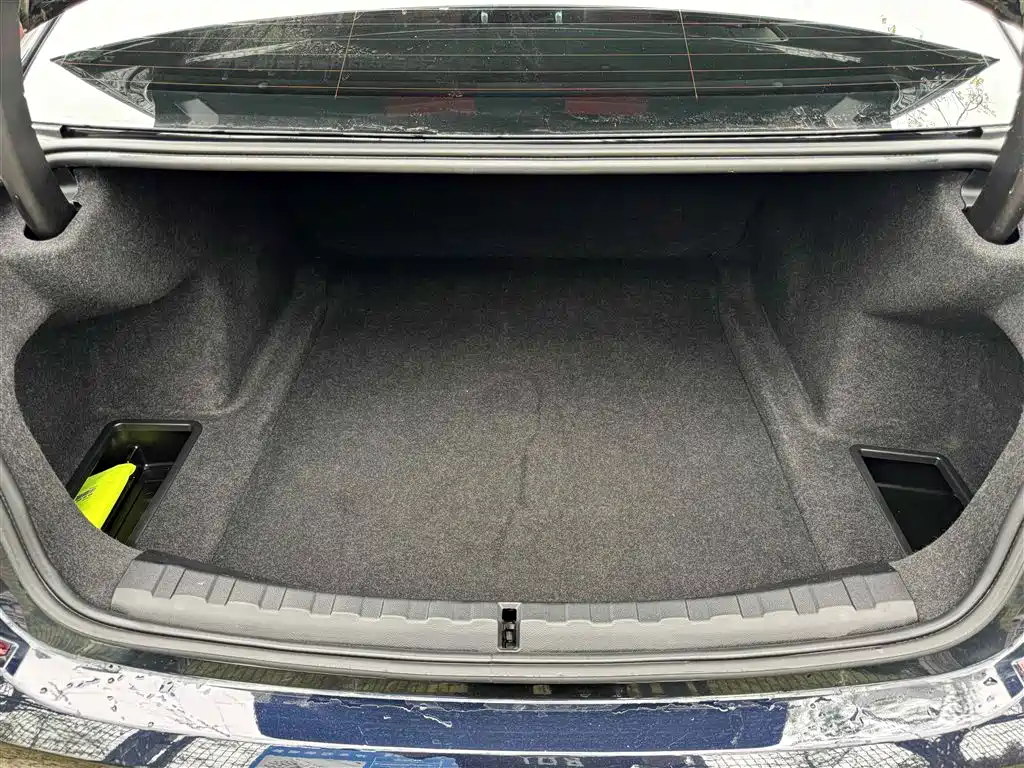 BMW 3 Series 2021 320Li M Sport Package фото 24