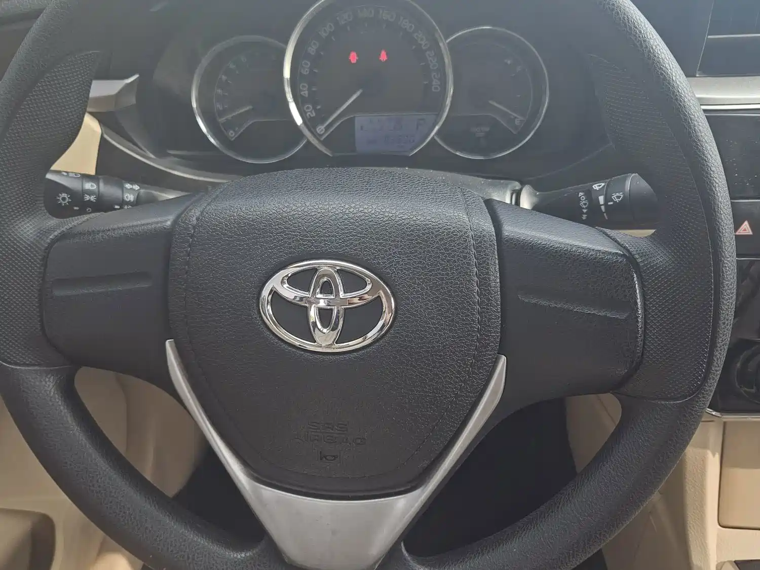 Photo 9 - Toyota Corolla