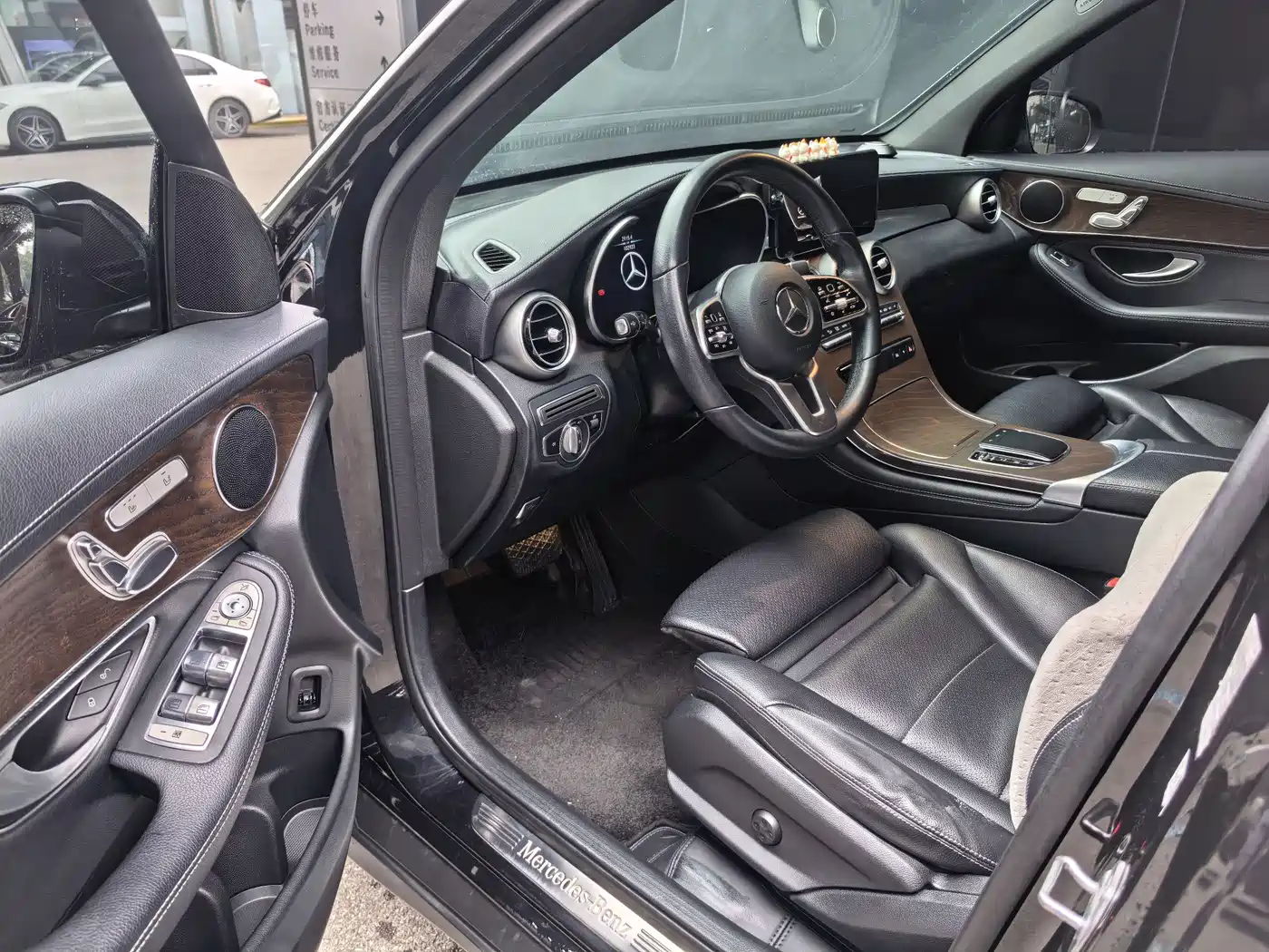 Mercedes-Benz GLC 2020 GLC 260 L 4MATIC Luxury фото 5