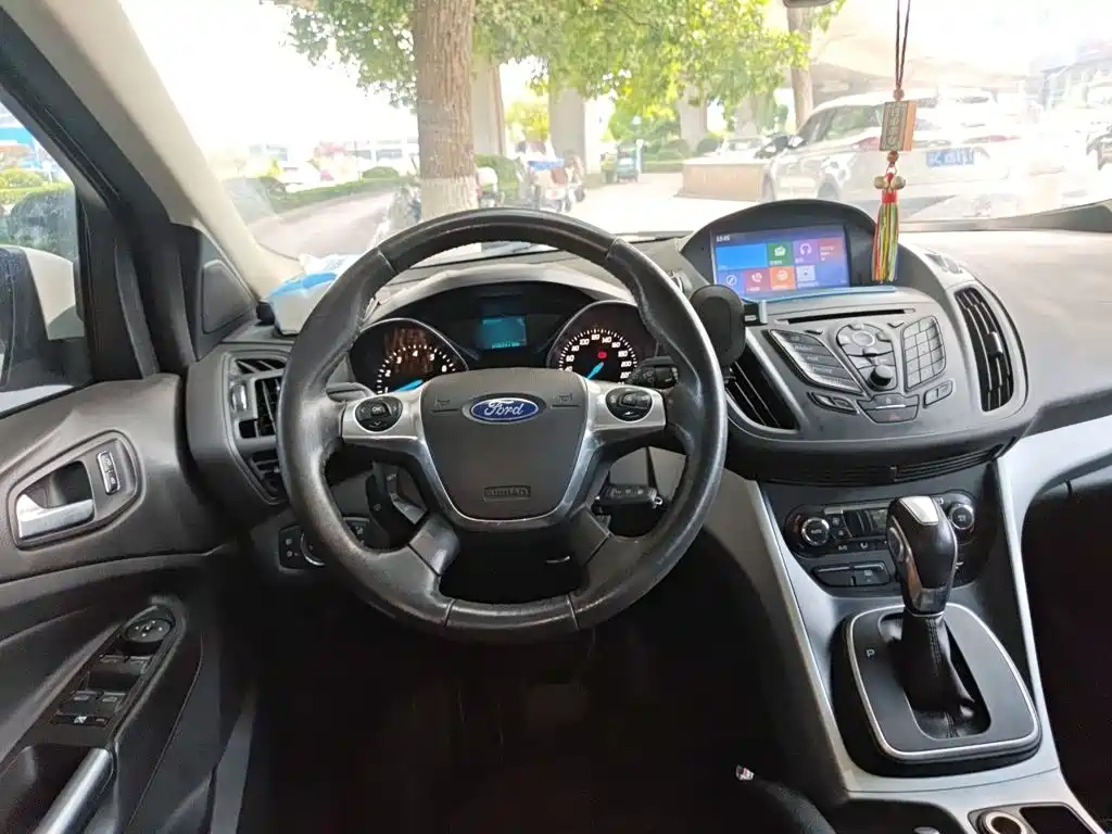 Ford Kuga 2014 2013 1.6L GTDi FWD Trend