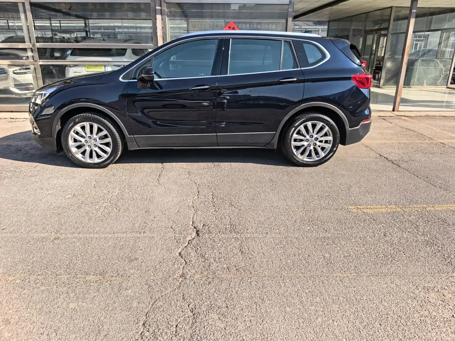 Фото 4 - Buick Envision Plus