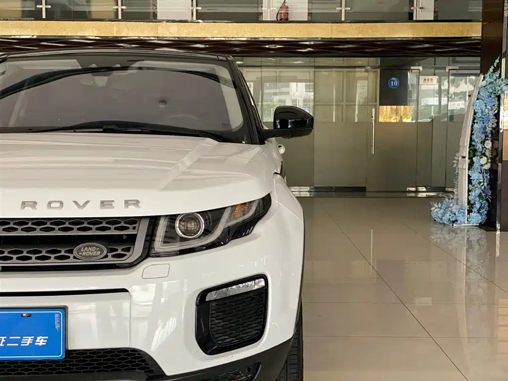 Land Rover Range Rover Evoque 2018 240PS PURE Trend фото 8