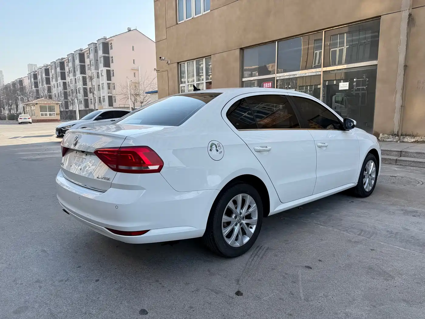 Volkswagen Lavida 2017 1.6L Manual Comfort Edition фото 4