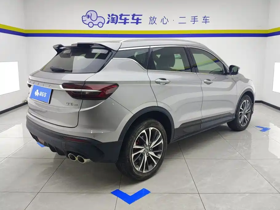 Фото 3 - Geely Coolray