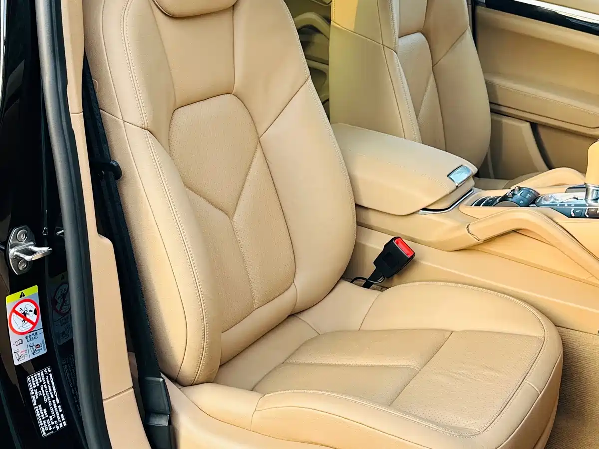 Фото 22 - Porsche Cayenne