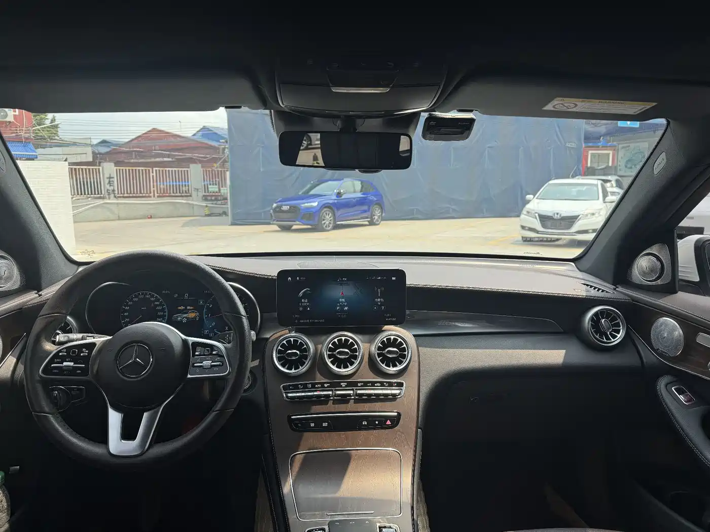 Mercedes-Benz GLC 2022 Model GLC 300 L 4MATIC Luxury Edition фото 13
