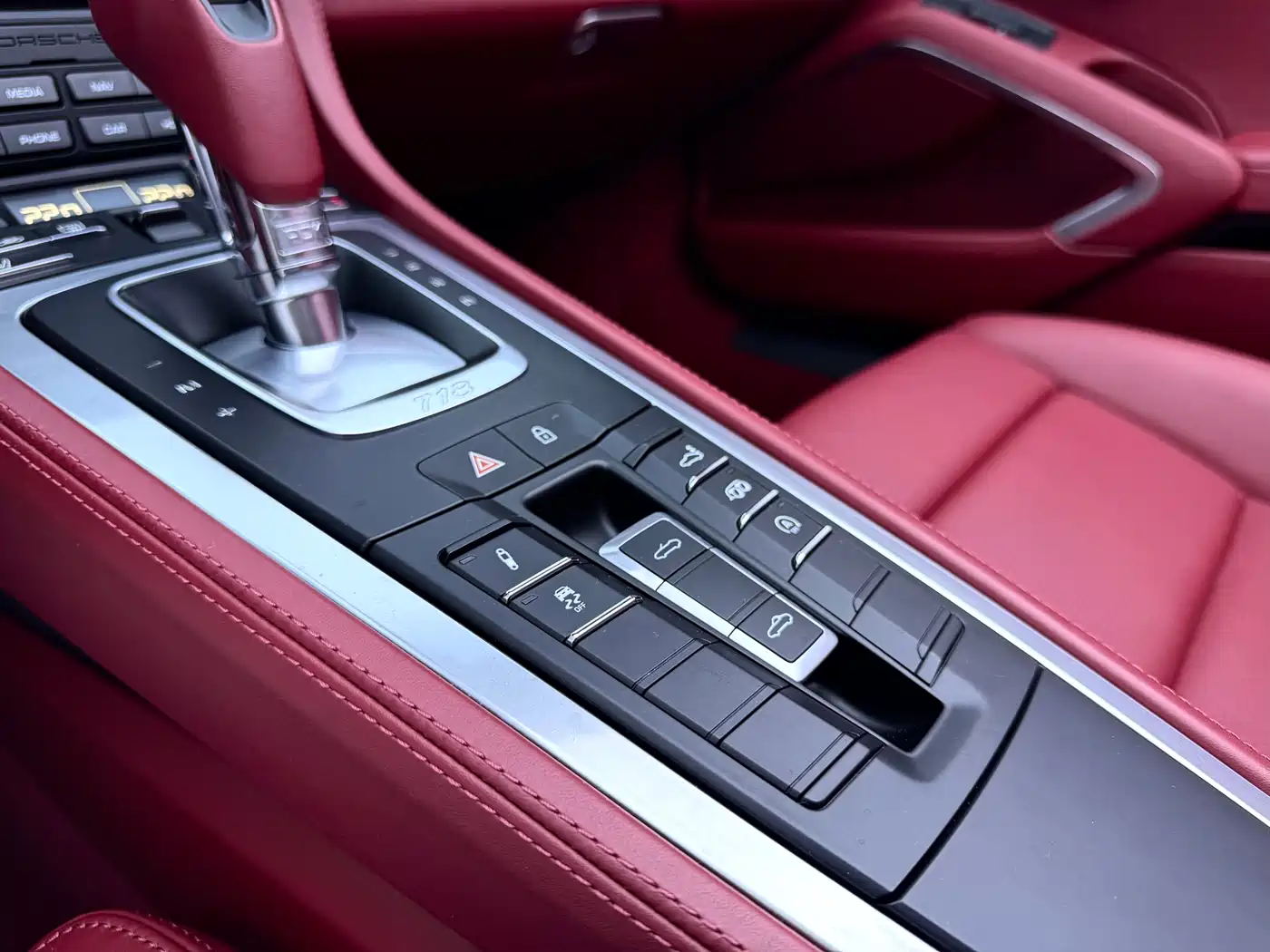 Porsche 718 2022 Boxster 2.0T фото 23