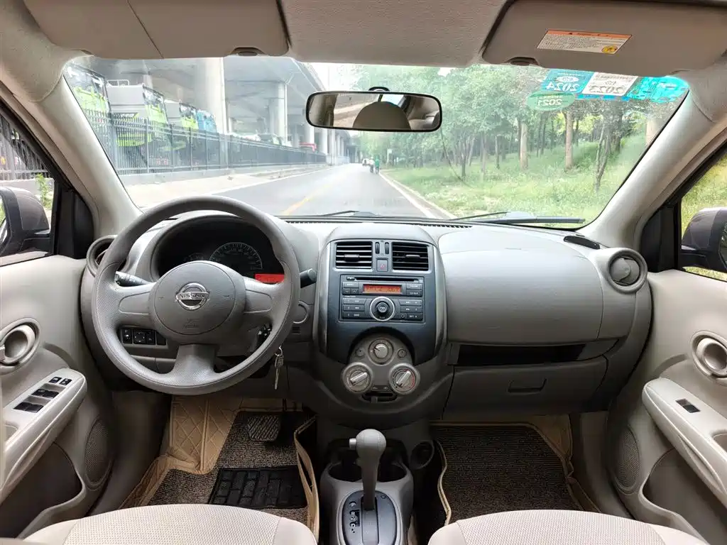 Nissan Sunny 2013 2011 1.5XE CVT Comfort Edition